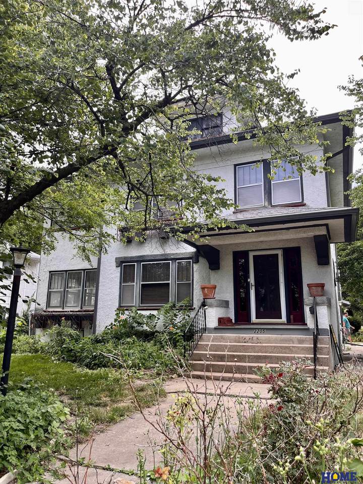2205 24th Street - Photo 1