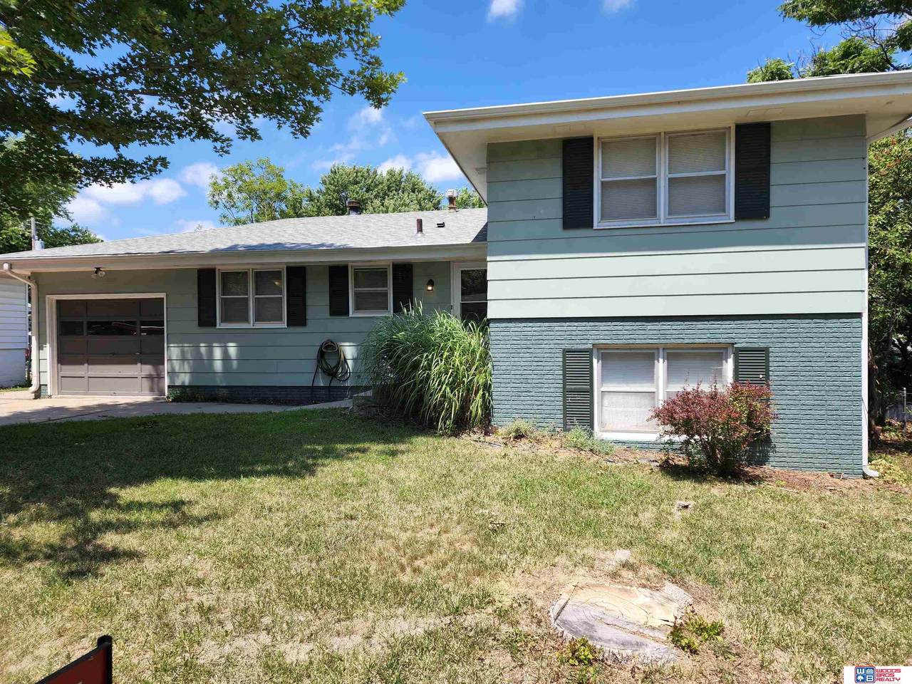 1616 Sumner Street - Photo 1
