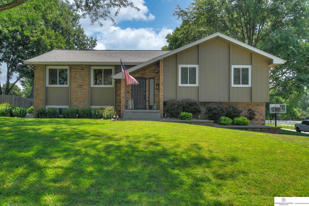 653 212 Street - Photo 1