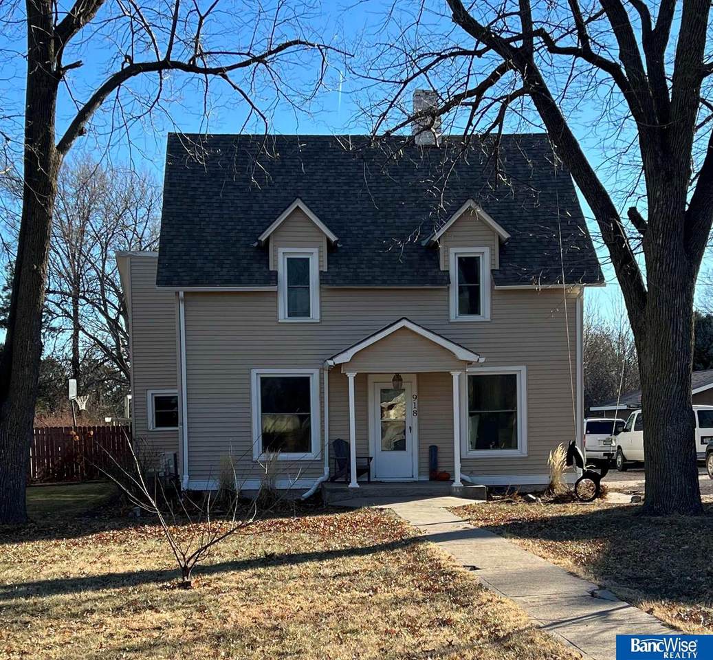 918 16th Street - Photo 1