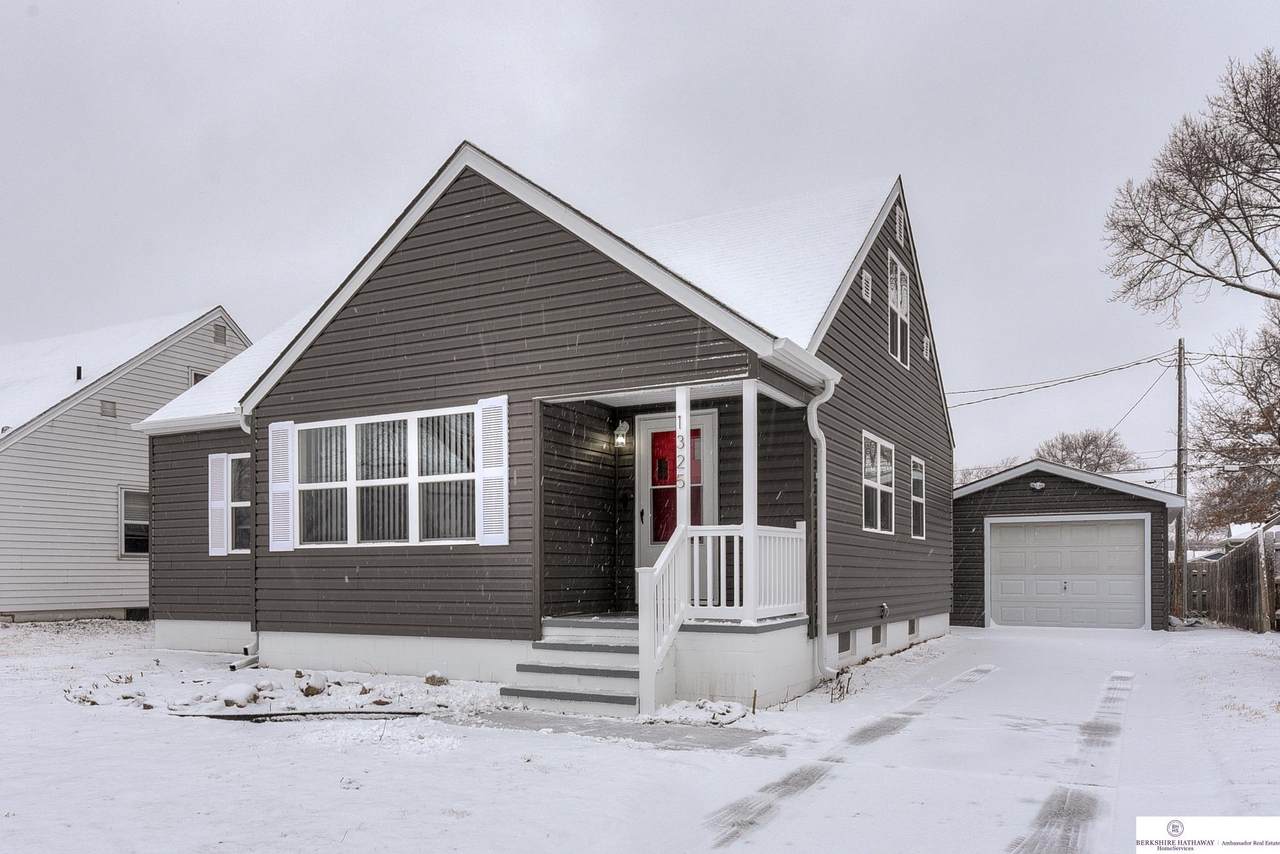 1325 Garfield Street - Photo 1