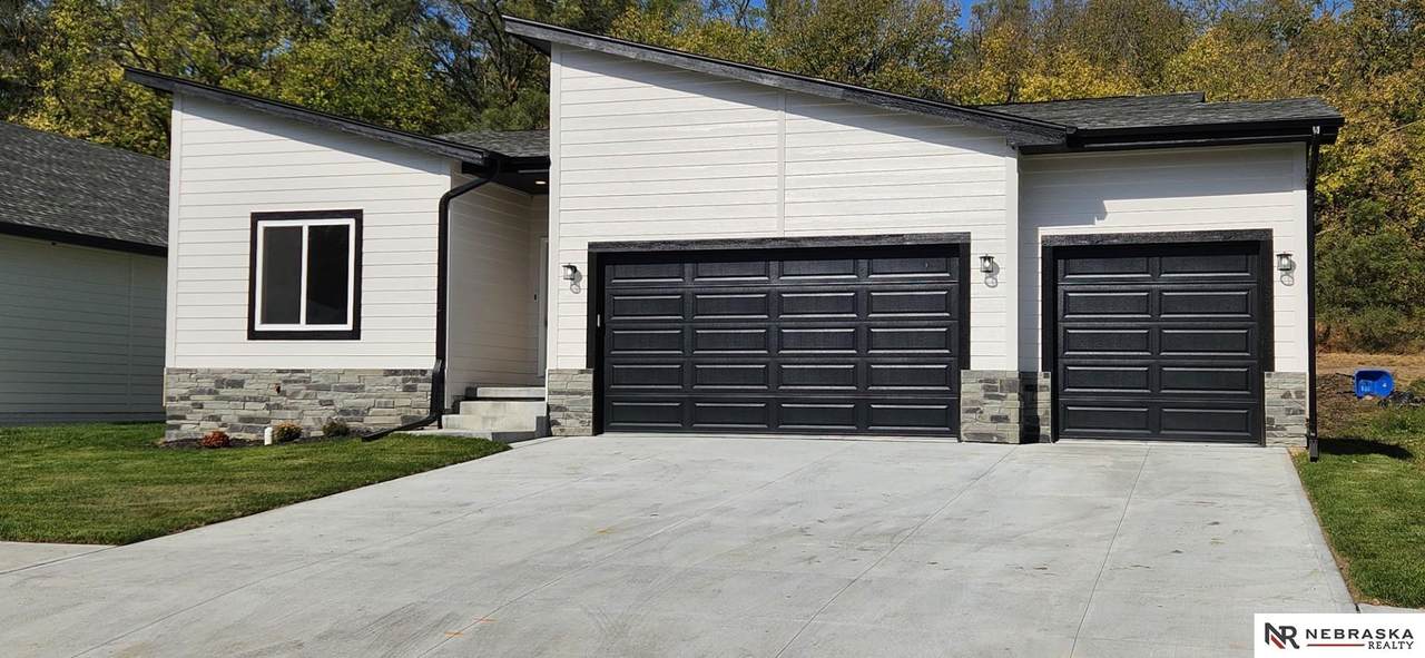 2738 Krejci Boulevard - Photo 1