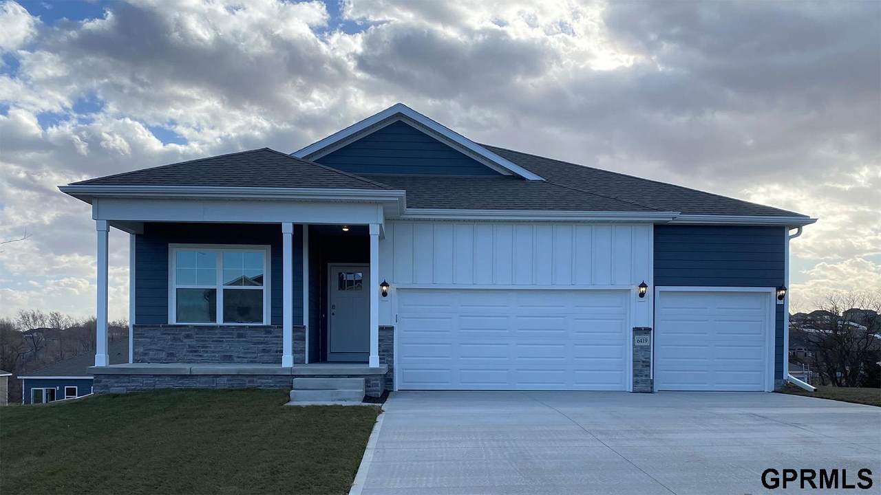 6419 Harvest Drive - Photo 1