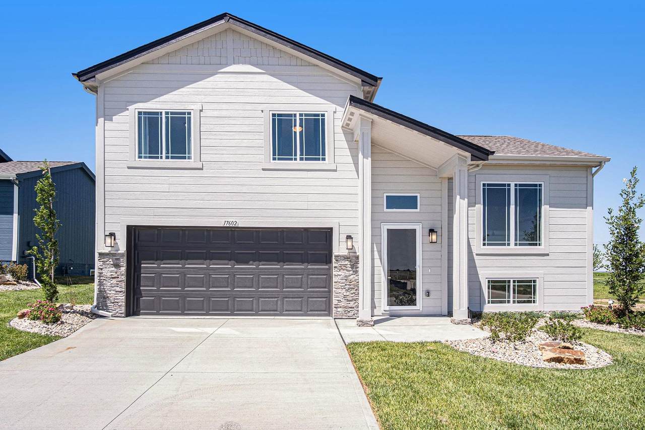 11114 Craig Street - Photo 1