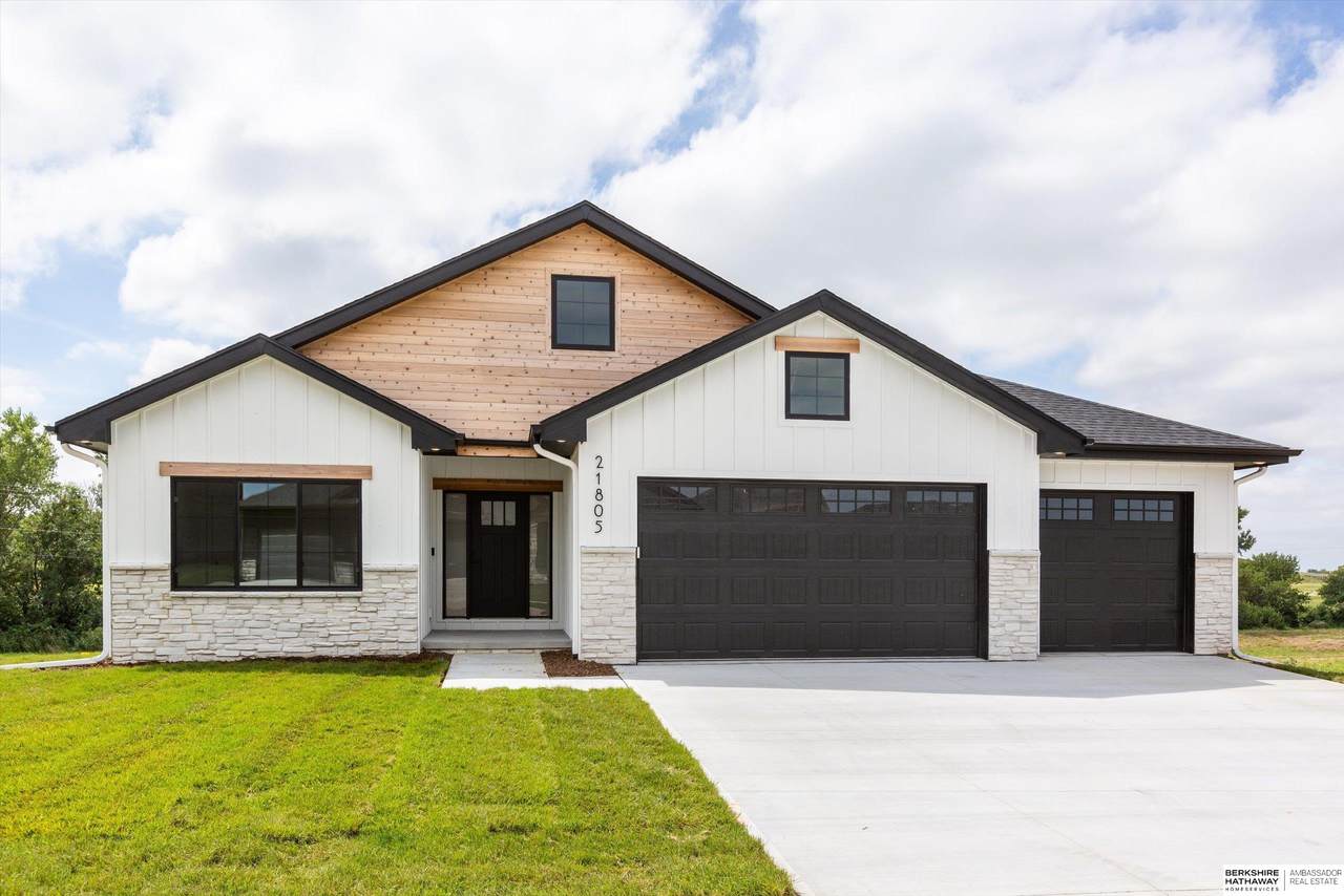 21805 Parkview Drive - Photo 1