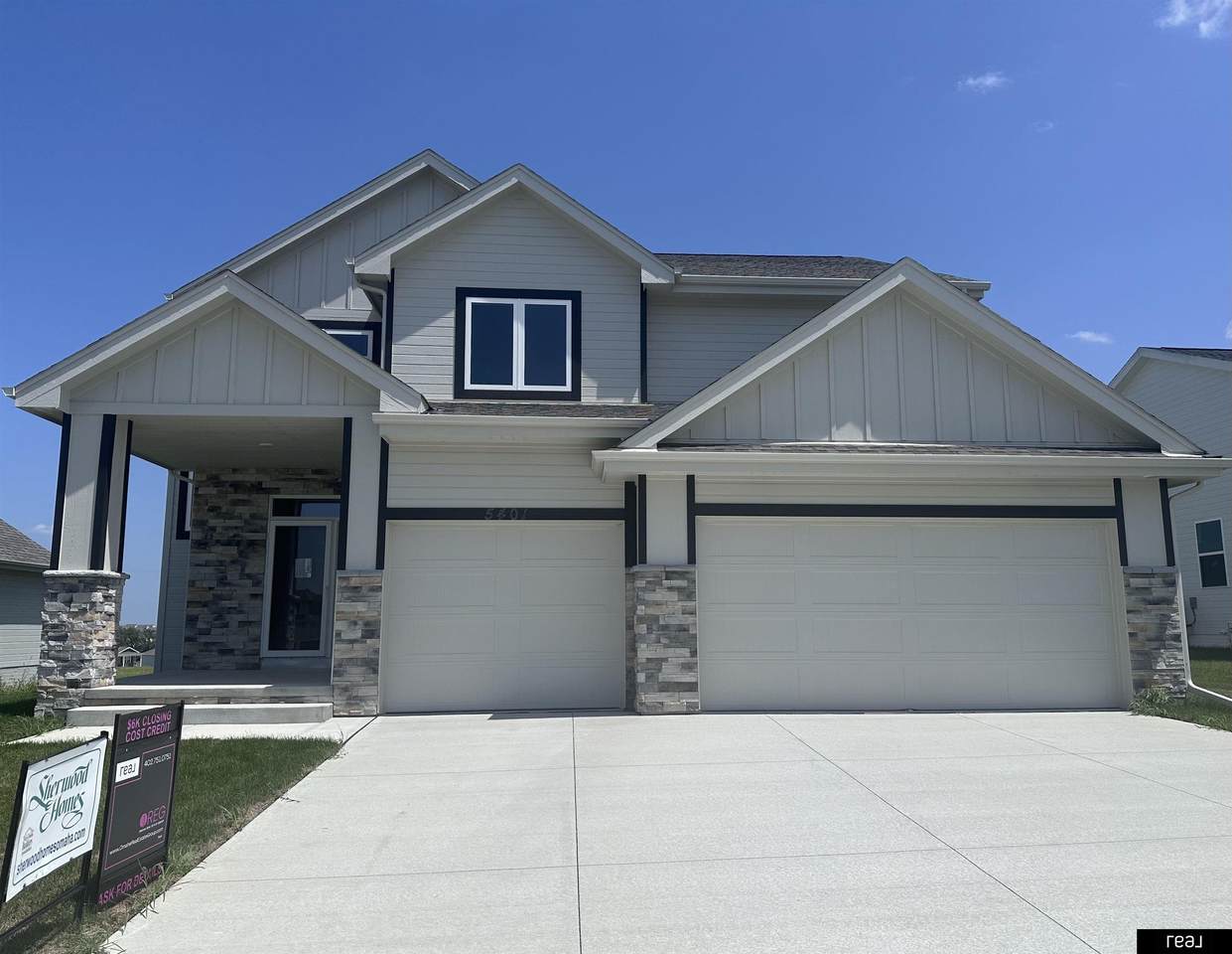 5401 N 190th Street - Photo 1