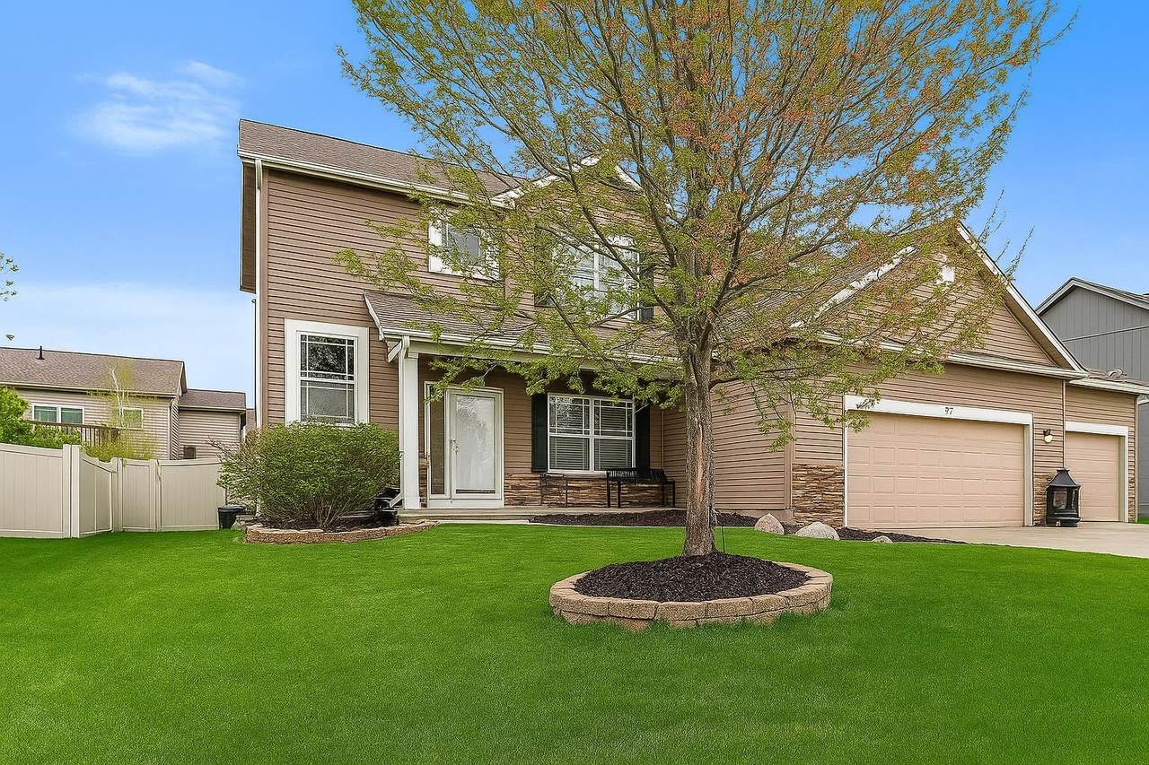 2204 Hummingbird Drive - Photo 1