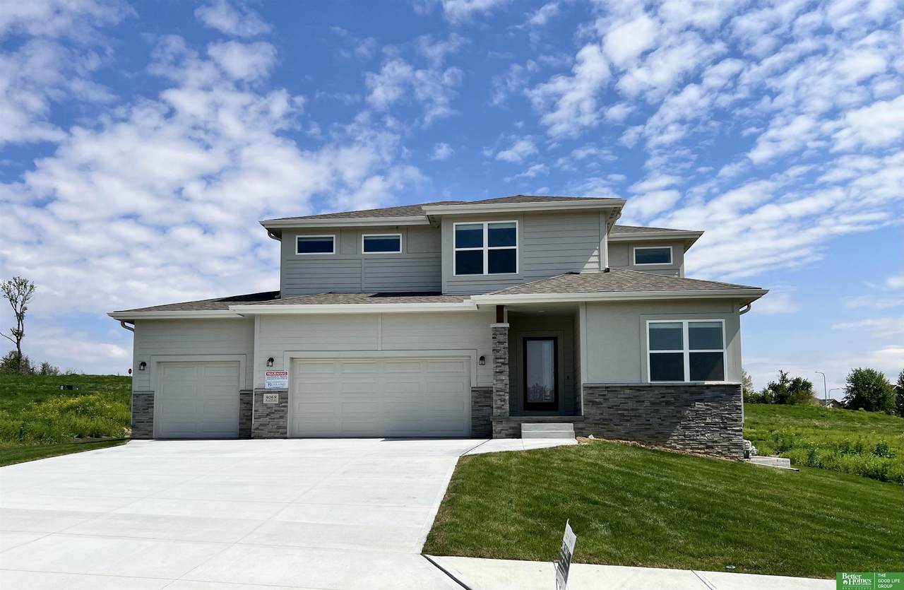 9069 175th Street - Photo 1