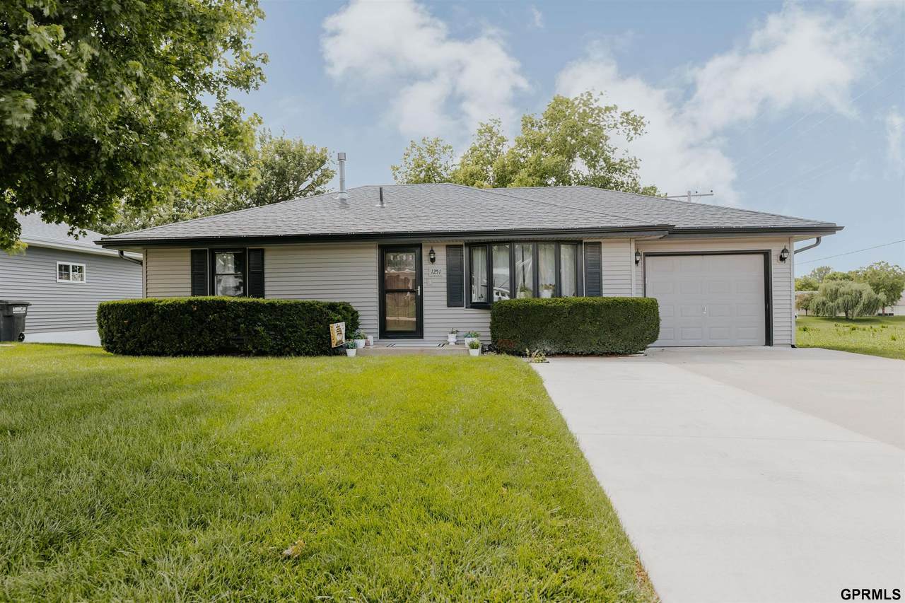 1251 13th Street - Photo 1