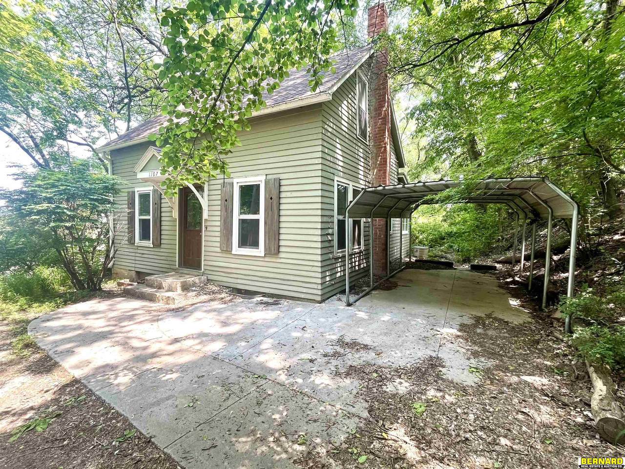 1107 7th Street - Photo 1