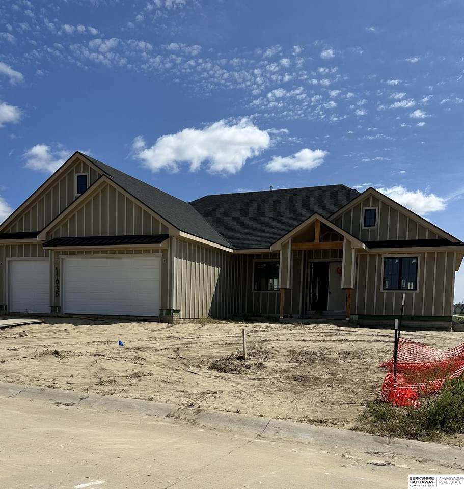 11035 220th Street - Photo 1