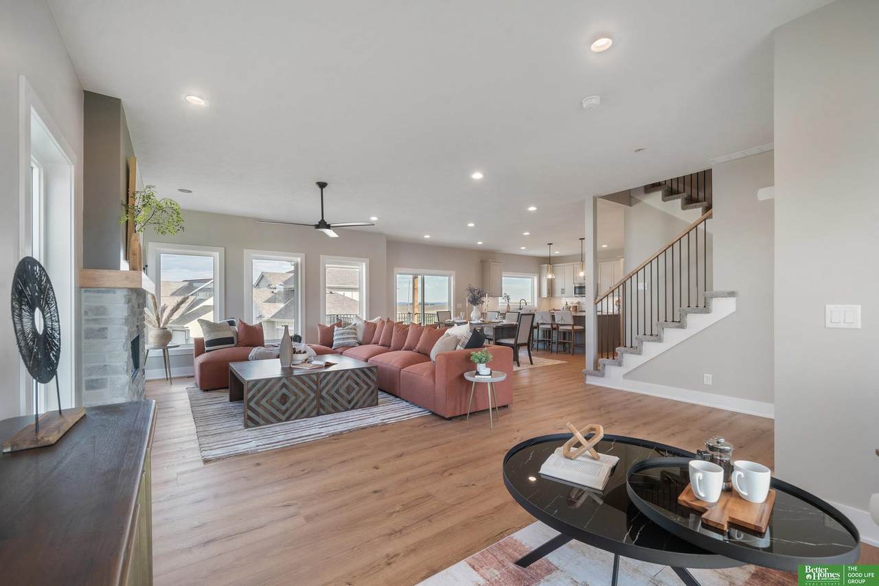 135 10th Avenue - Photo 1