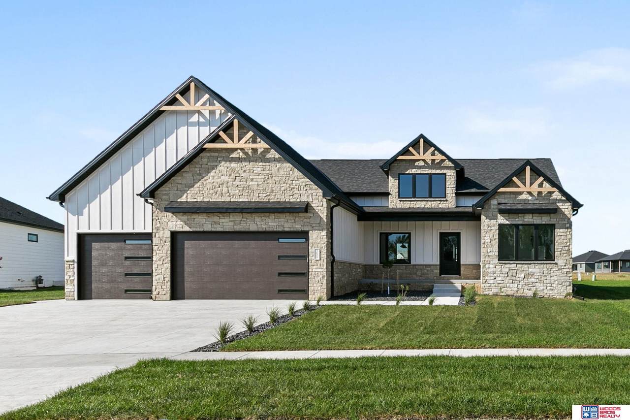 3620 Tree Line Drive - Photo 1