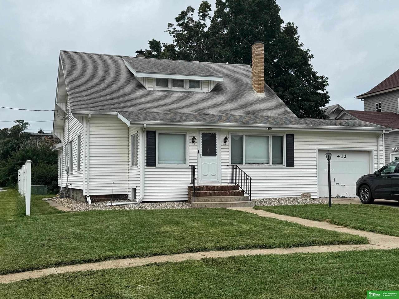 412 12th Street - Photo 1