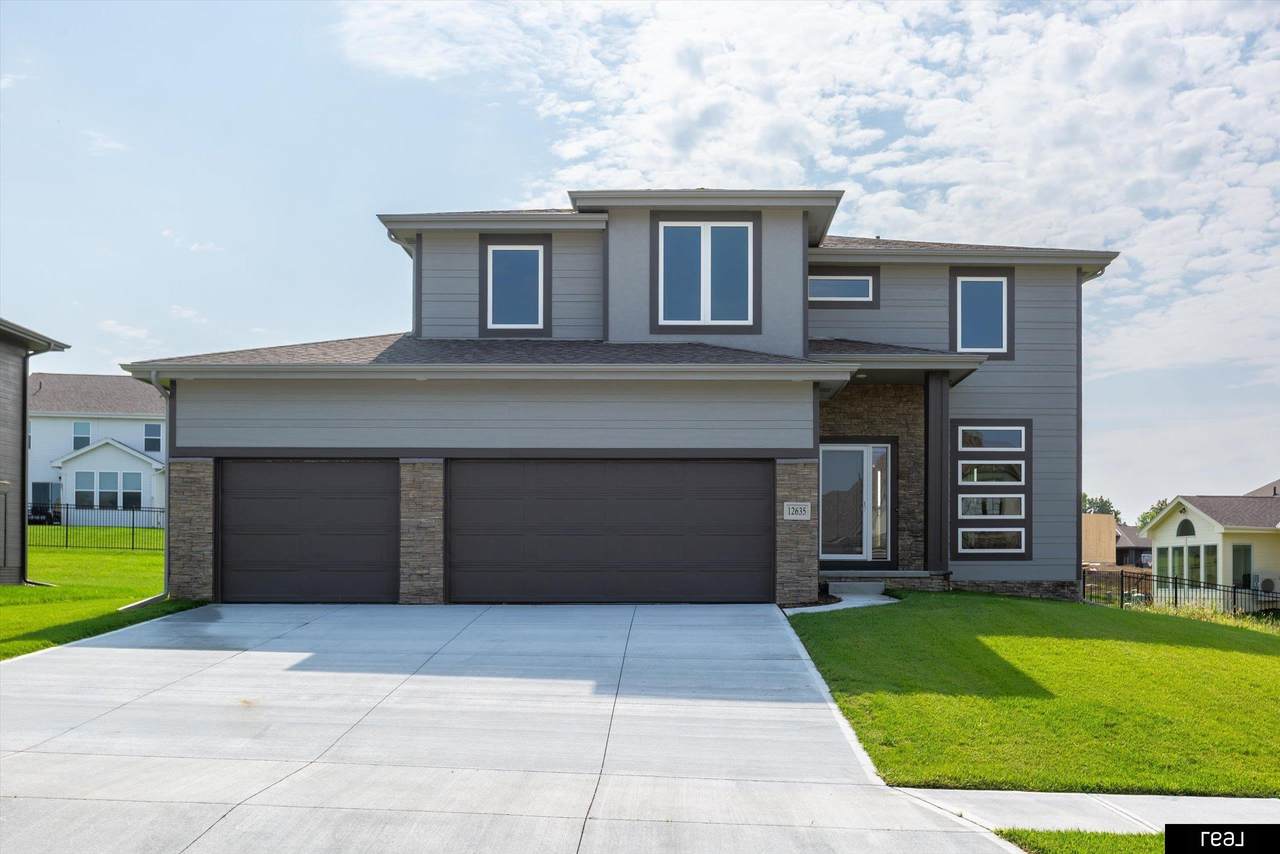 12635 Carpenter Street - Photo 1