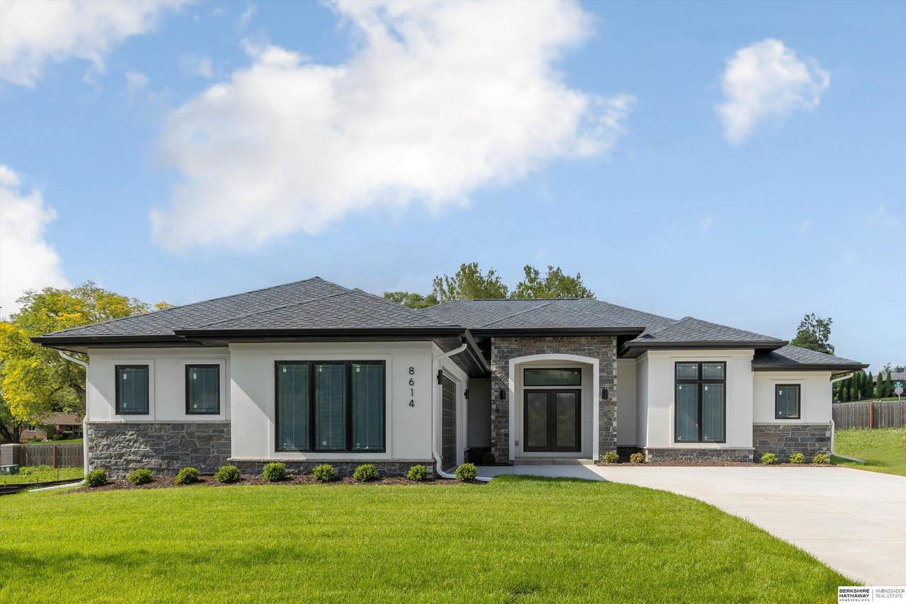 8614 Loveland Estates Court - Photo 1