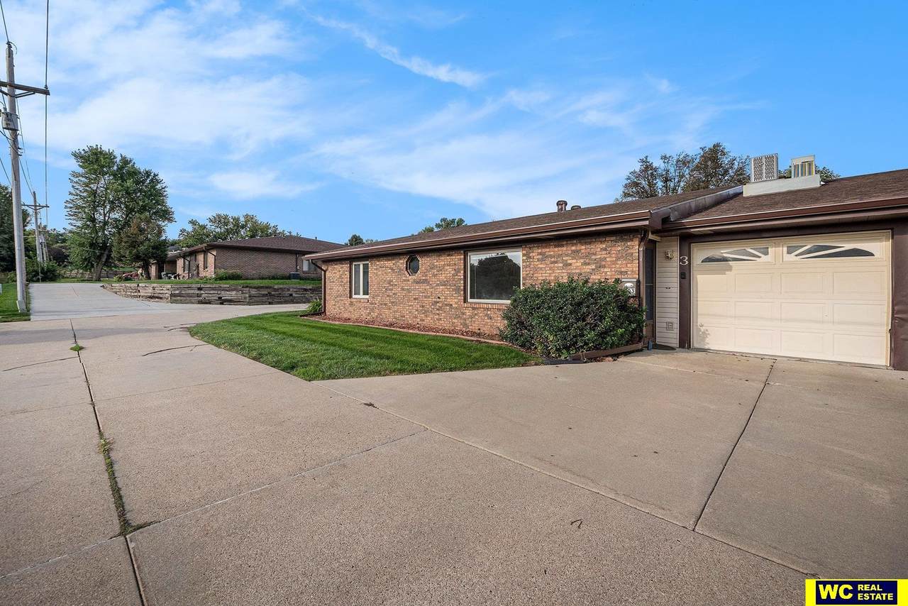 1018 13 Avenue - Photo 1