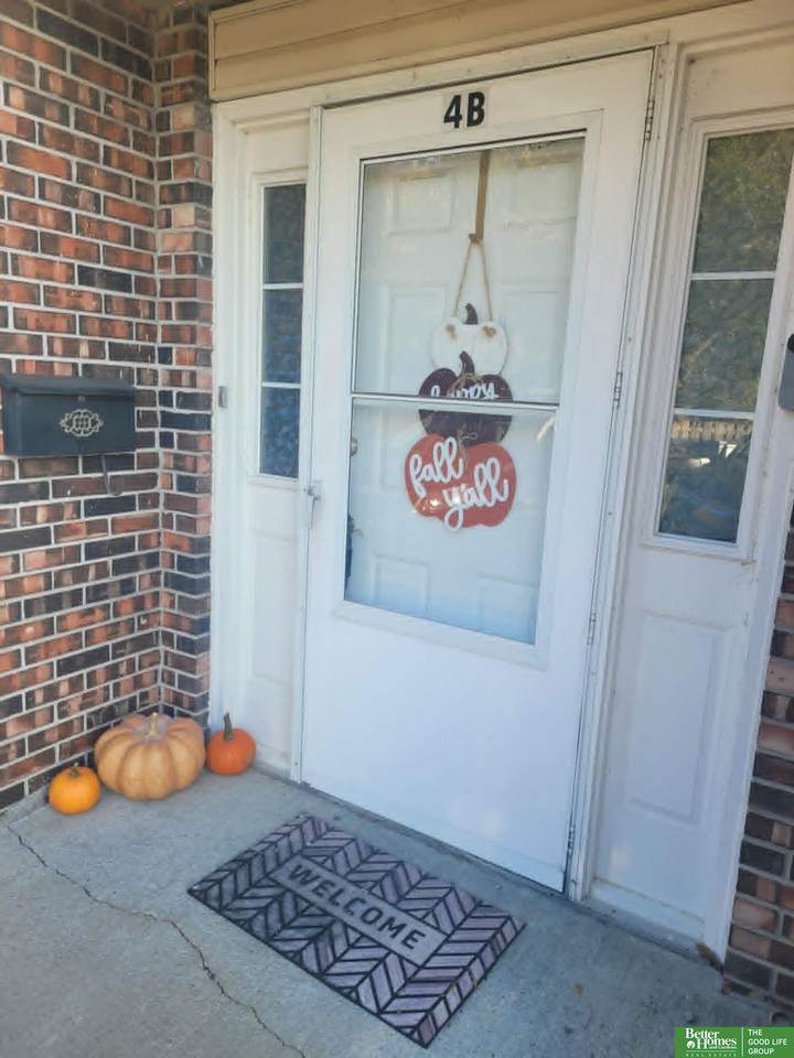 1120 Delmar Street - Photo 1