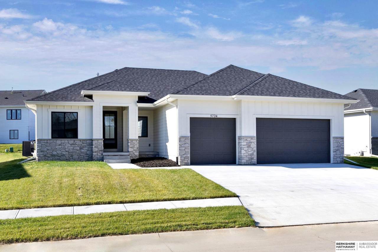 5724 208th Street - Photo 1