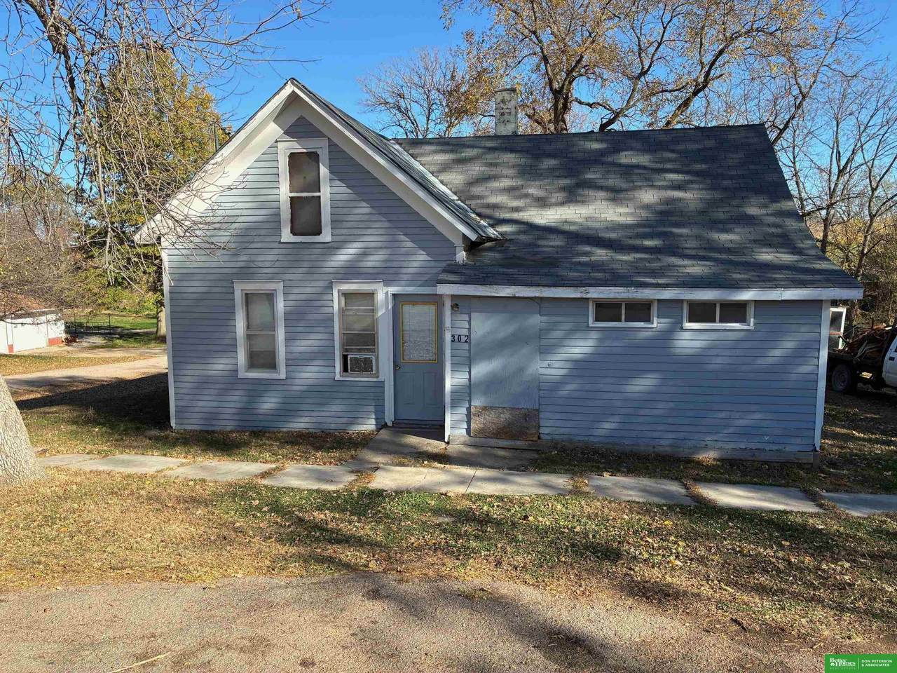 302 Elm - Photo 1