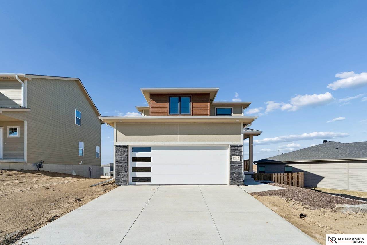 12210 113th Street - Photo 1