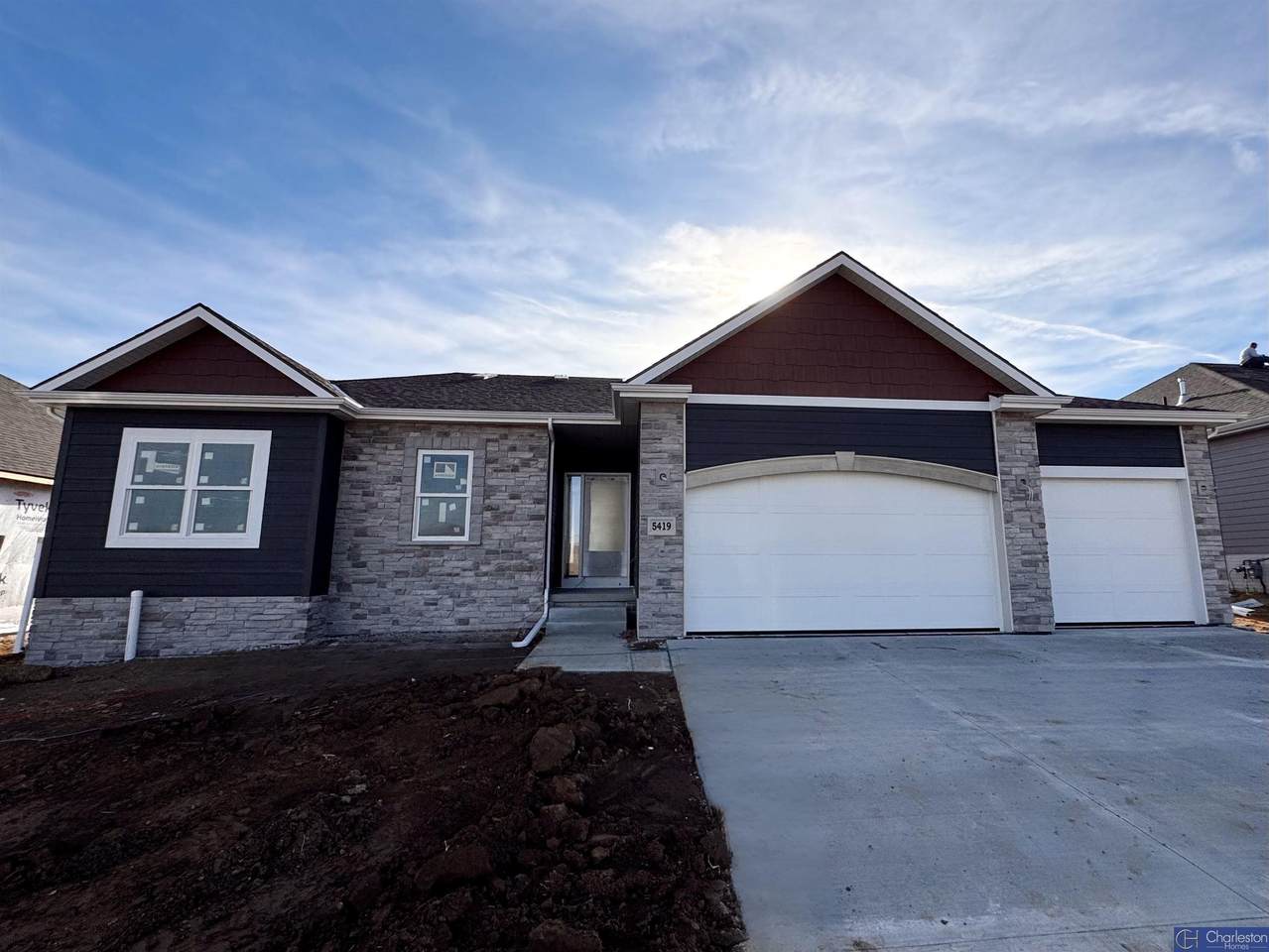 5419 Edgewater Drive - Photo 1