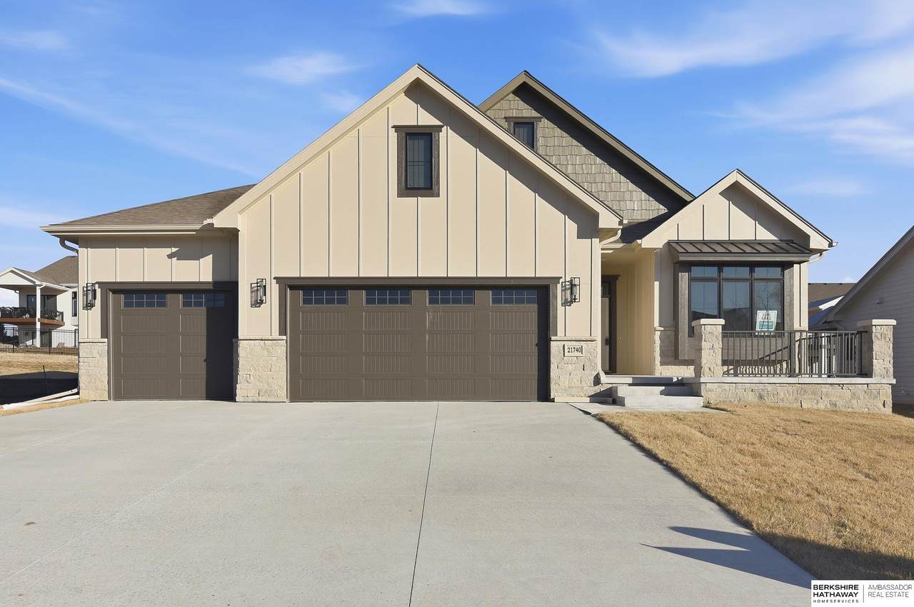 21740 G Street - Photo 1