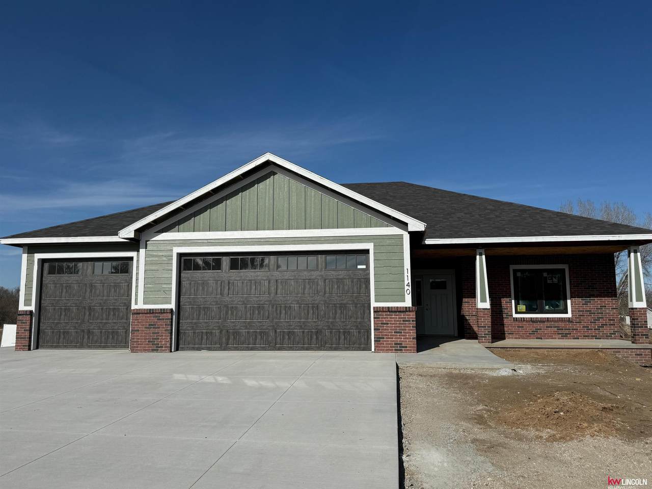 1140 Evergreen Road - Photo 1