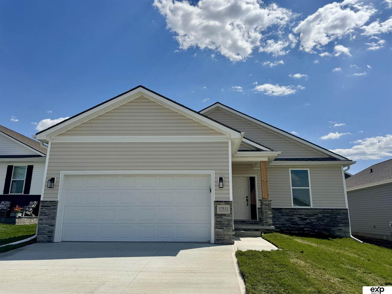 17511 Greenleaf Drive - Photo 1