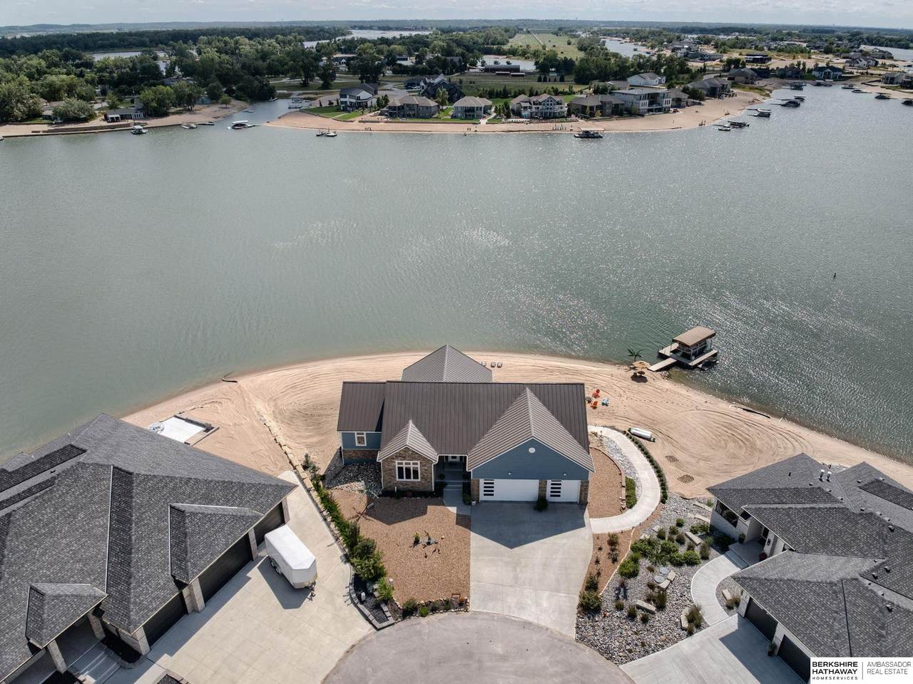 734 Cobblestone Pointe - Photo 1