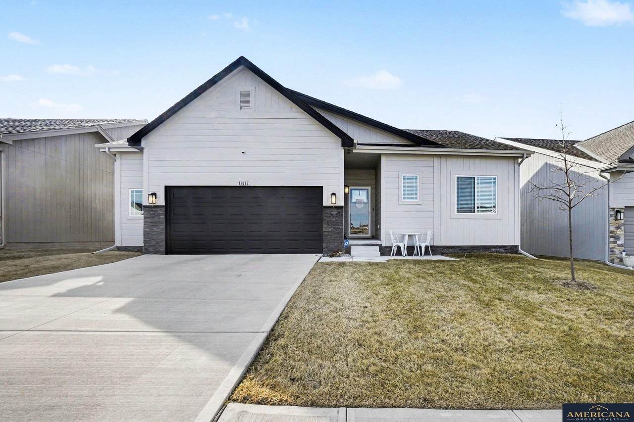 18117 Ogden Street - Photo 1
