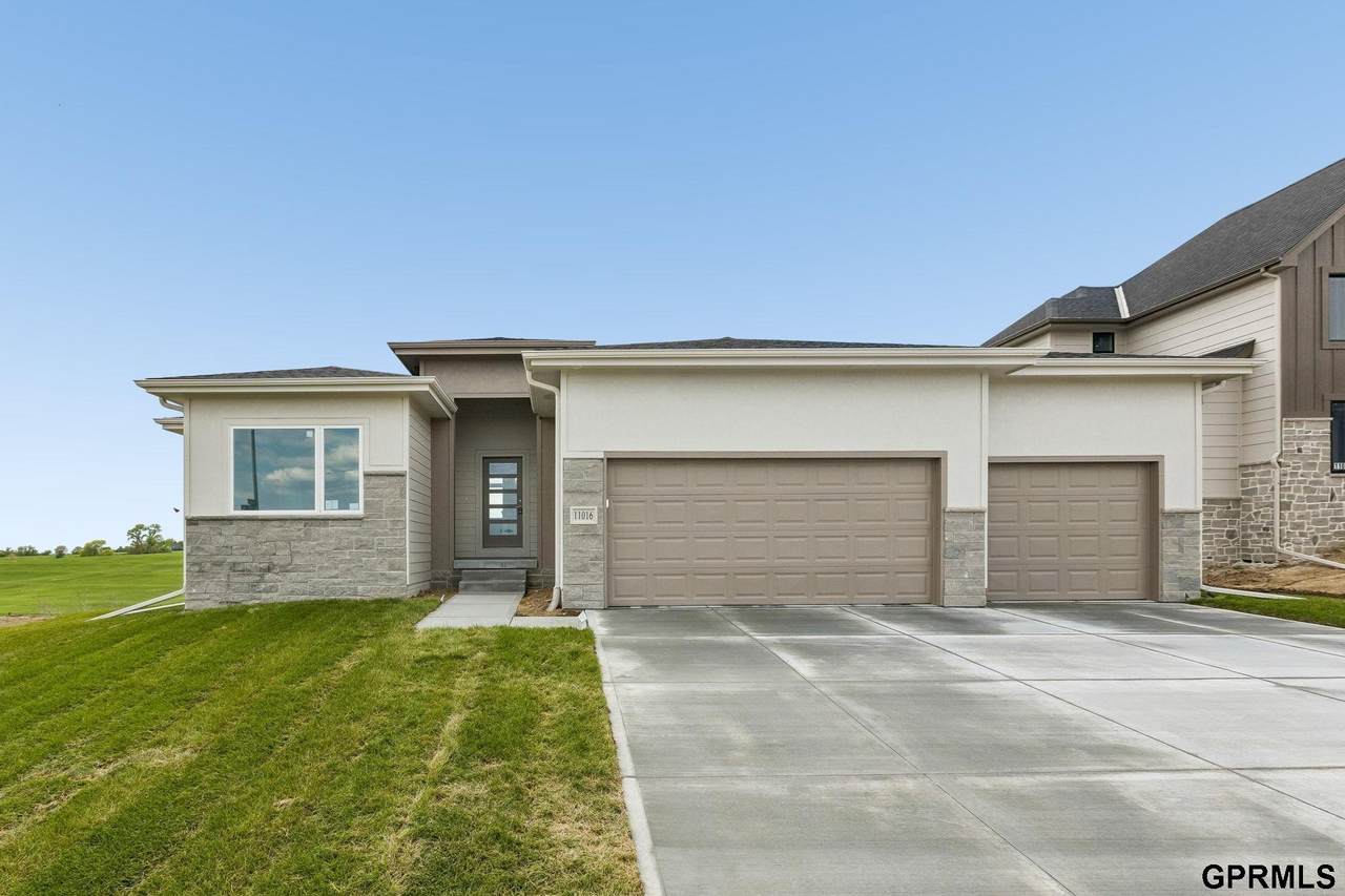 11016 222 Street - Photo 1