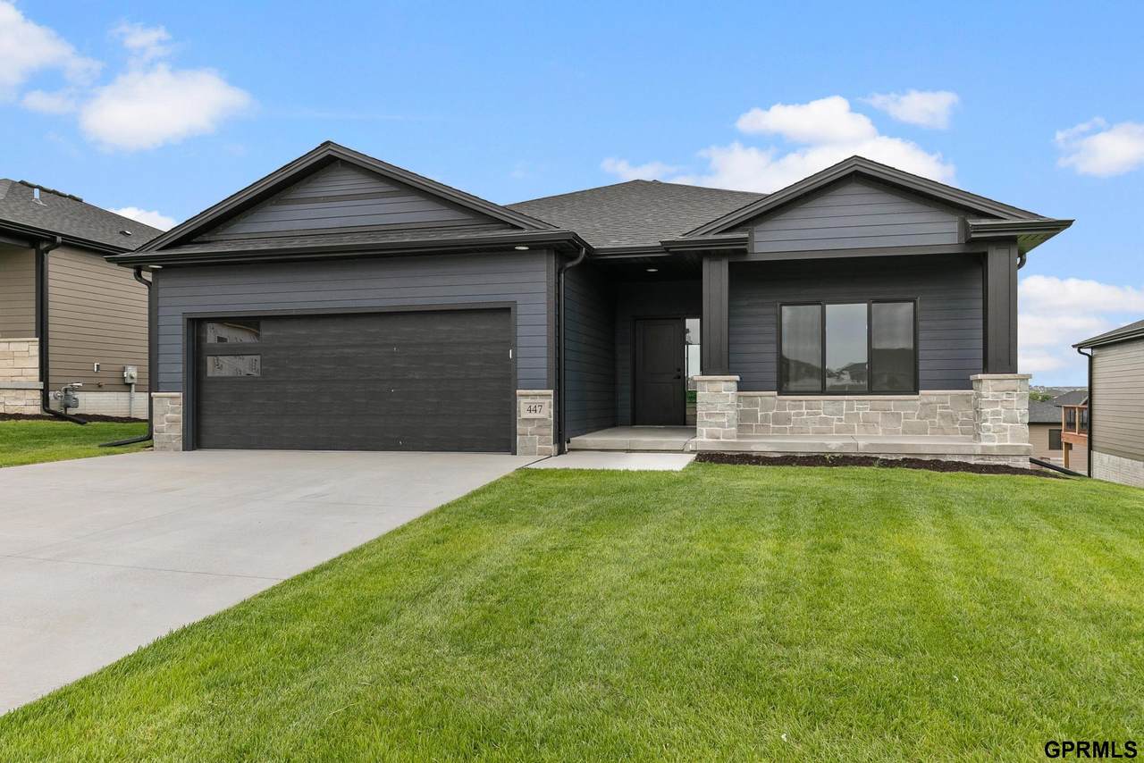 435 105th Street - Photo 1