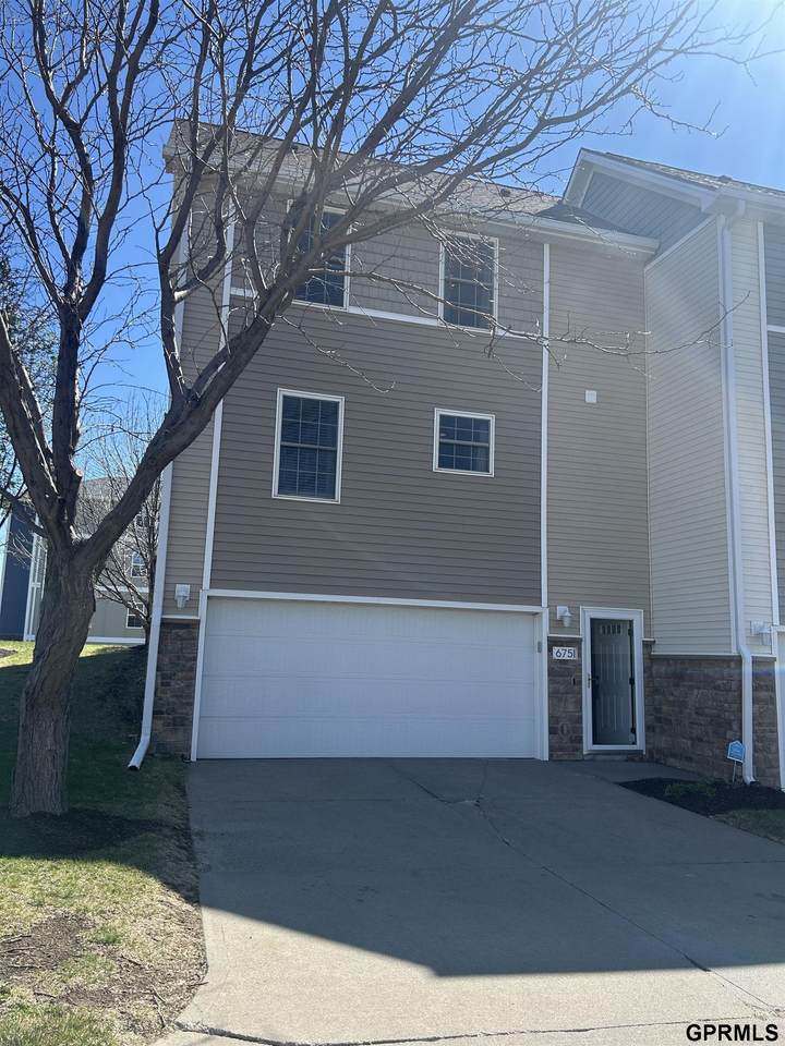 6751 181 Court - Photo 1