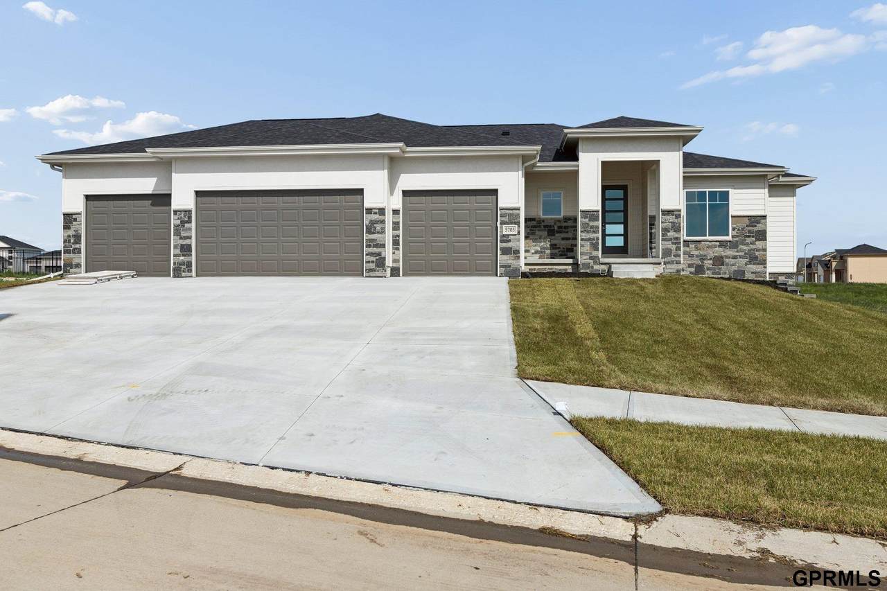 5705 197 Avenue - Photo 1