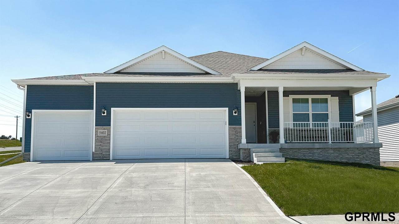 5556 186th Avenue - Photo 1