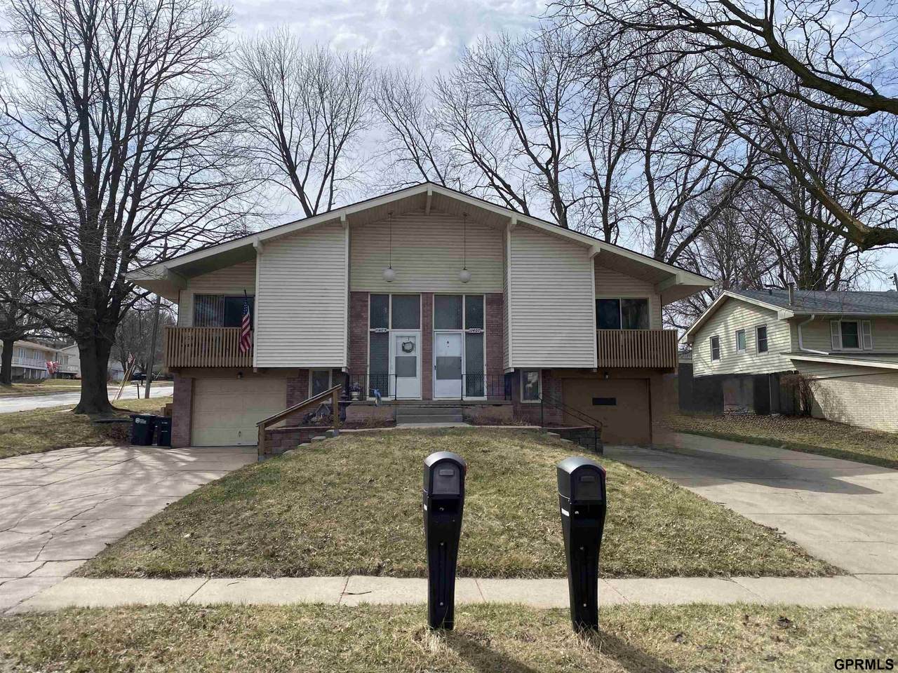 11407 Elm Street - Photo 1