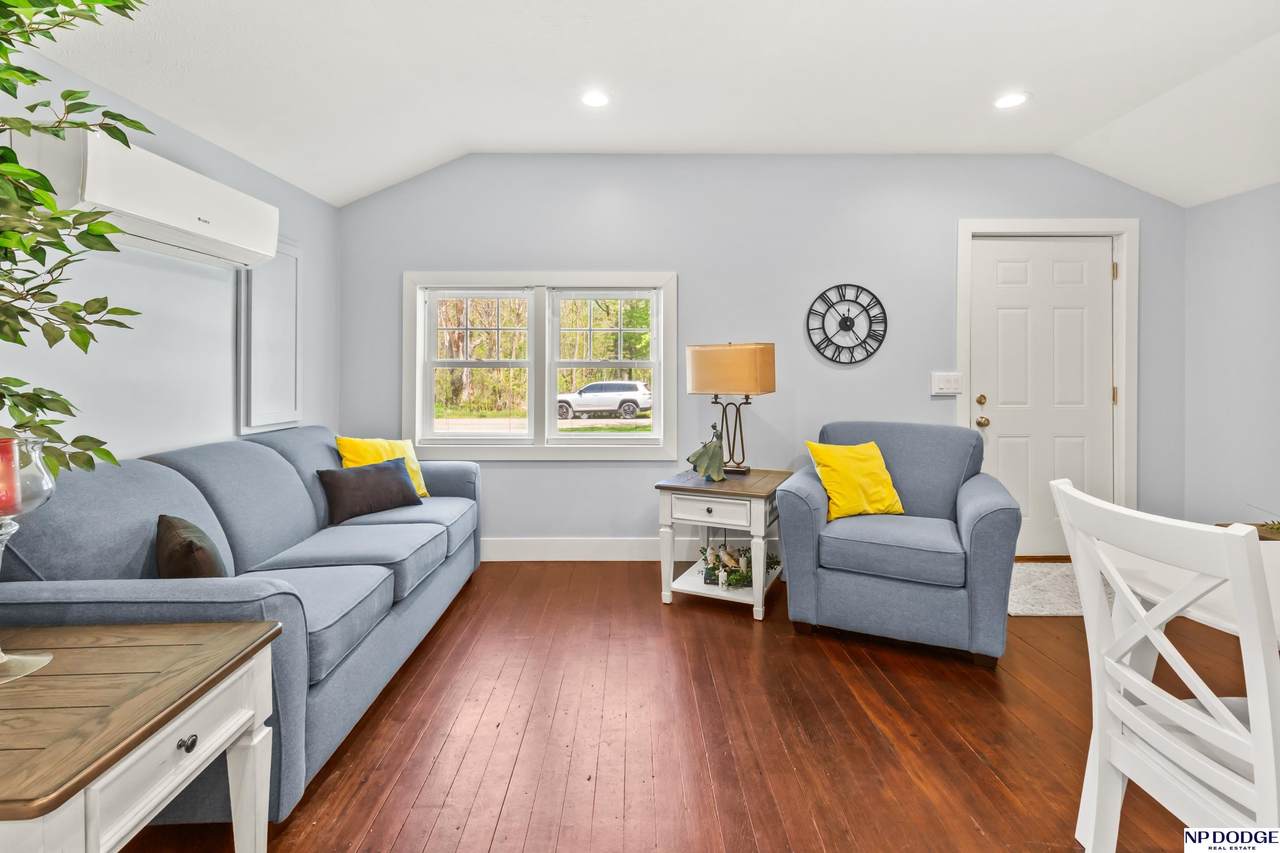 24149 Crown Point Avenue - Photo 1