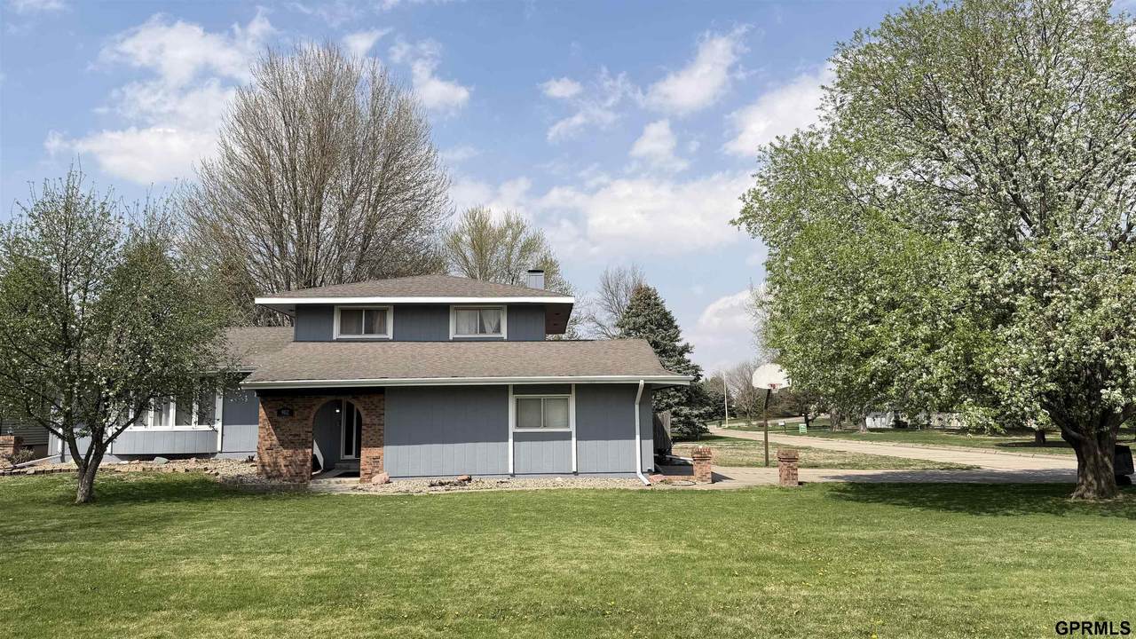 902 Q Street - Photo 1