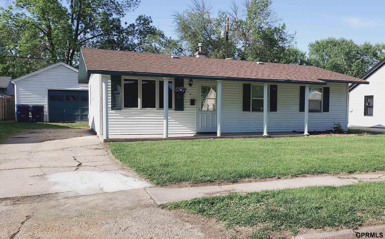 1314 Lindwood Drive - Photo 1