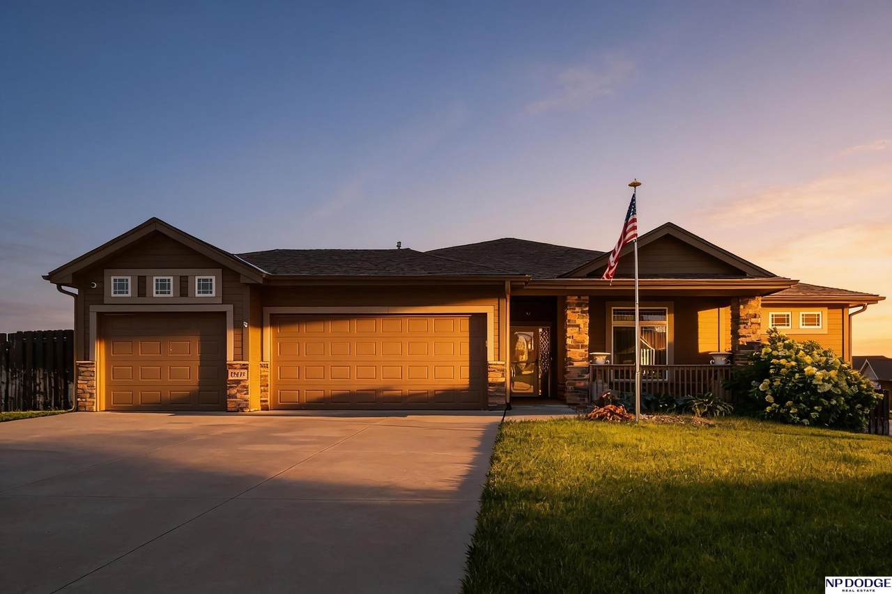 19479 Willow Circle - Photo 1
