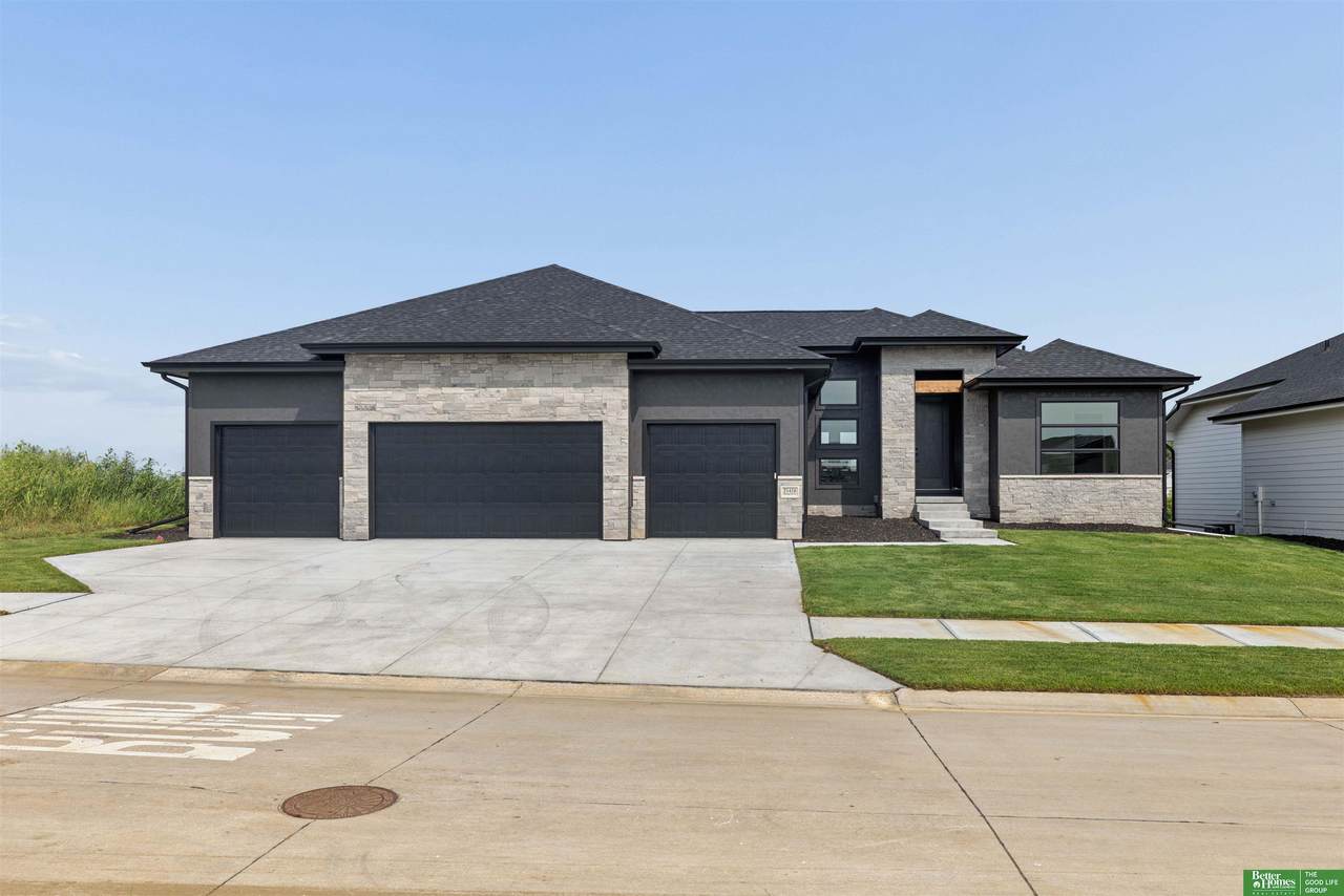 21416 Morning View Drive - Photo 1