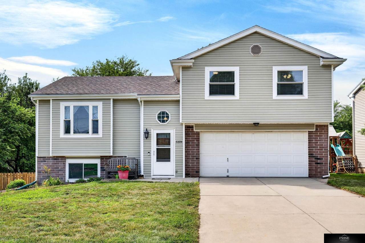 6604 116 Circle - Photo 1