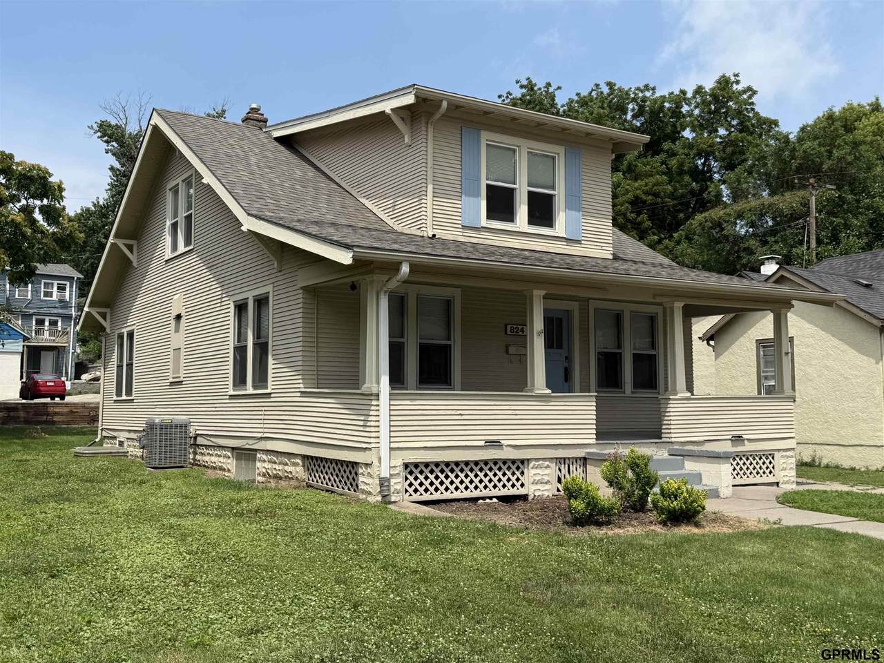 824 47th Street - Photo 1