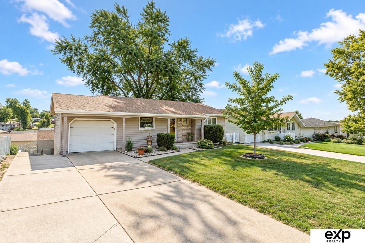 7201 Wood River Drive - Photo 1