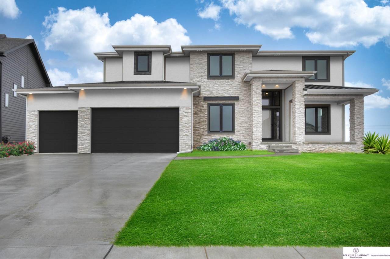 6954 172 Street - Photo 1