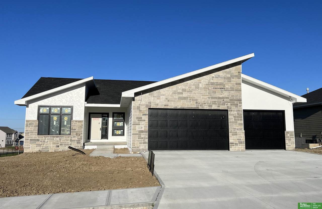 12120 207th Street - Photo 1