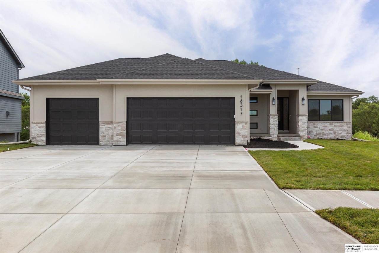 18317 Acorn Drive - Photo 1