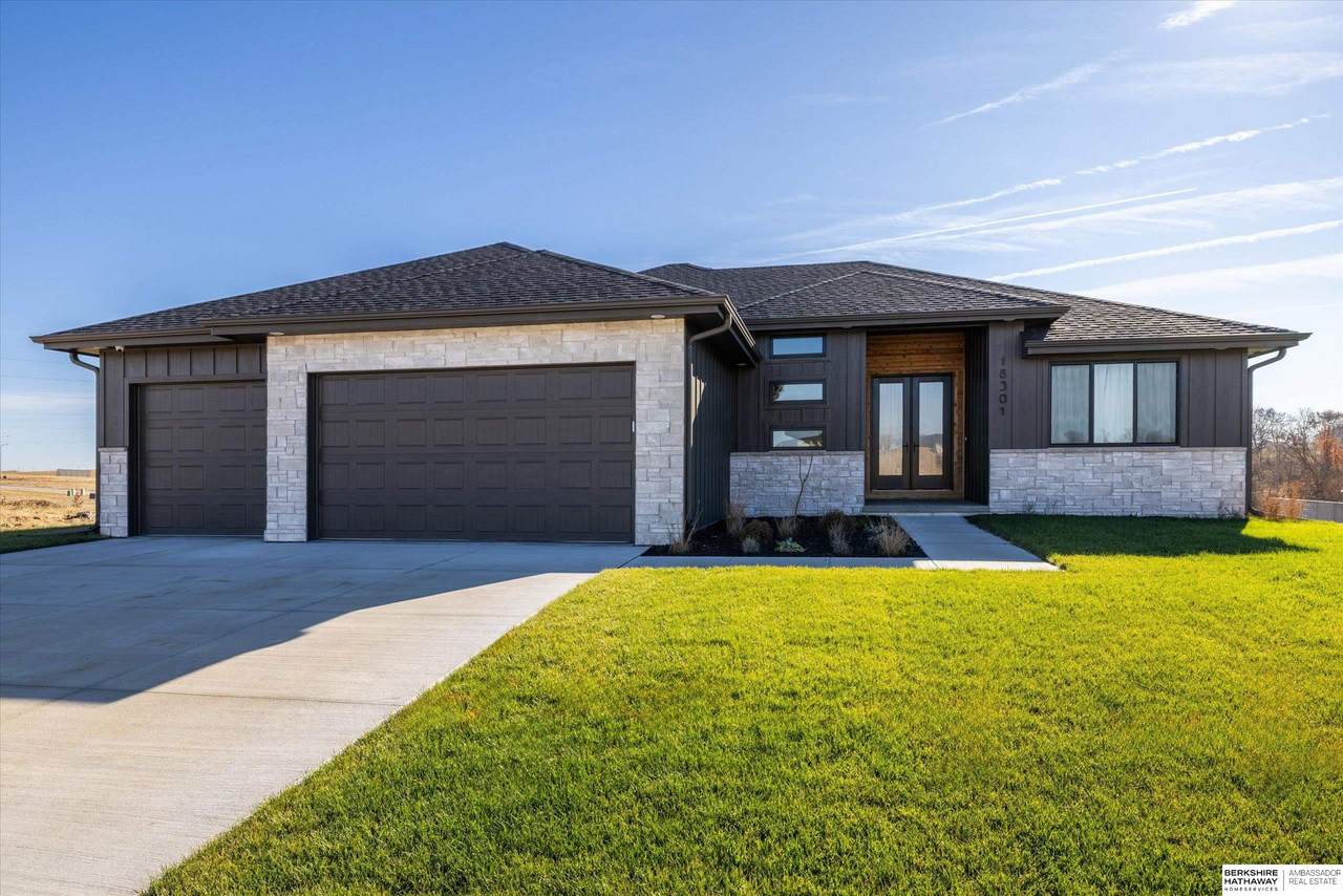 18301 Acorn Drive - Photo 1