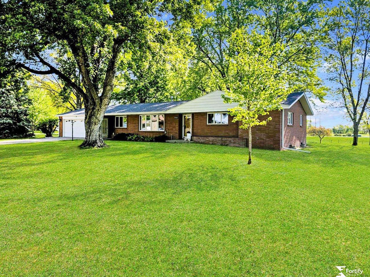 504 Plum Street - Photo 1